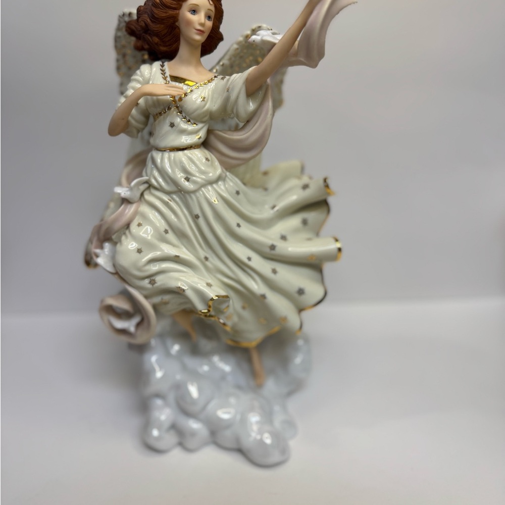 Lenox “millennium messenger” angel figurine with doves